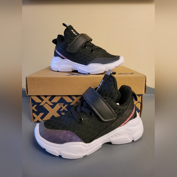 New Xray Toddler Sneakers - Picture 1 of 3